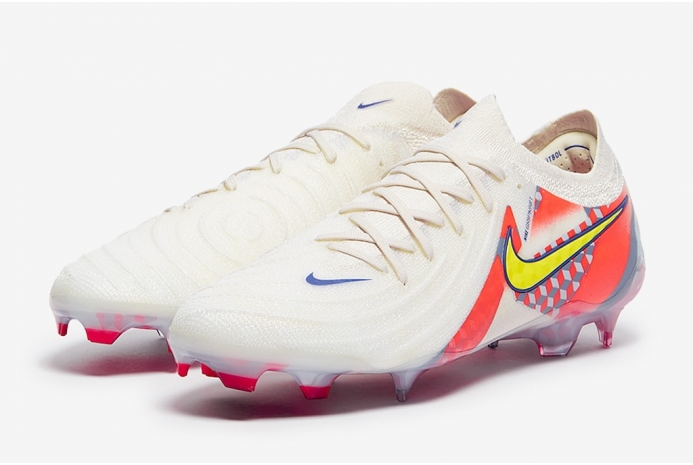 Футбольні бутси Nike Phantom GX II Elite SE x Barna FG FZ1527-001