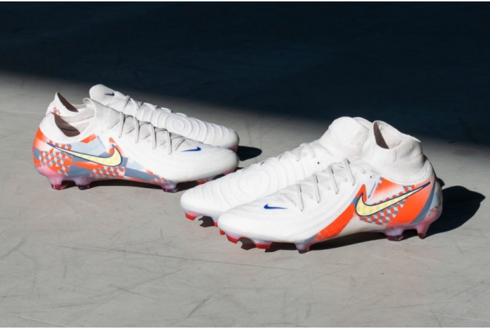 Футбольні бутси Nike Phantom GX II Elite SE x Barna FG FZ1527-001