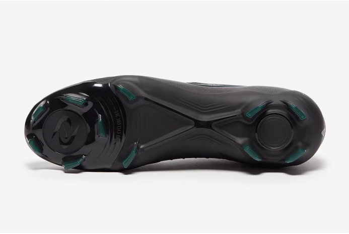 Футбольні бутси Nike Phantom GX II Pro FG FJ2563-002