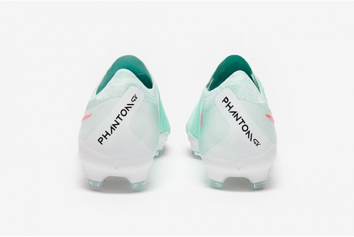 Футбольные бутсы Nike Phantom GX II Pro FG FJ2563-300