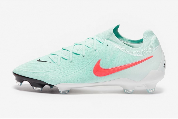 Футбольные бутсы Nike Phantom GX II Pro FG FJ2563-300