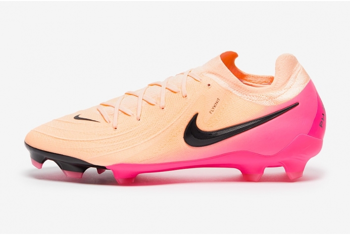 Футбольные бутсы Nike Phantom GX II Pro FG FJ2563-800
