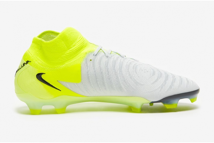 Футбольные бутсы Nike Phantom Luna II Elite FG FJ2572-003