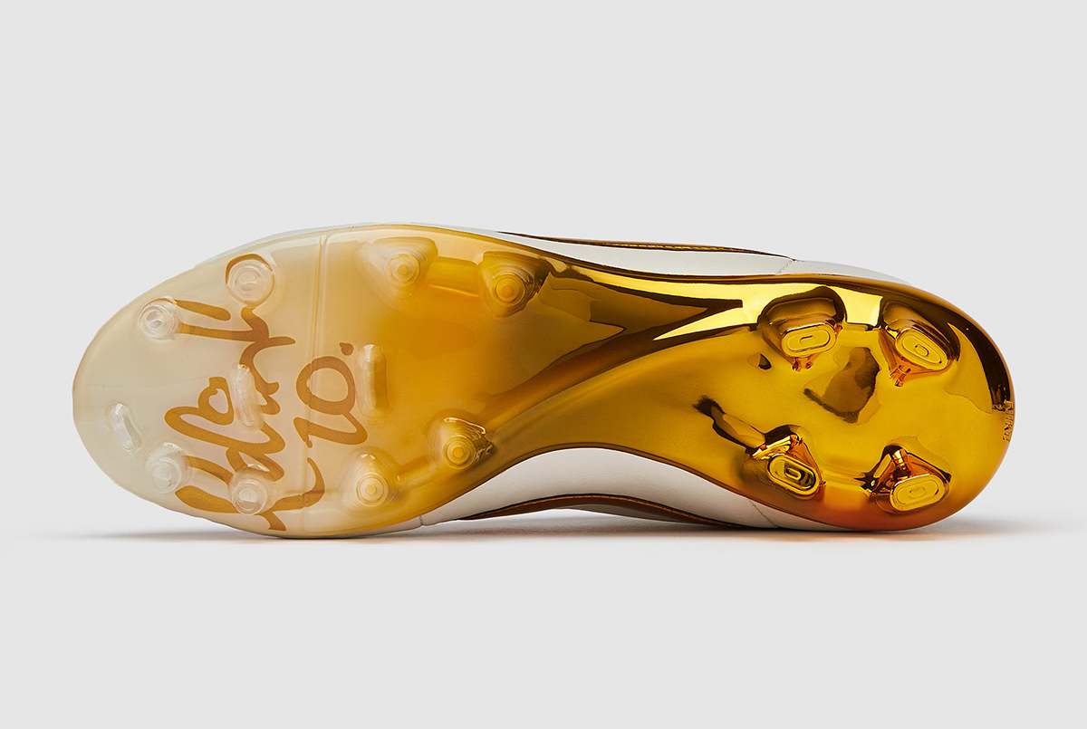 Футбольные бутсы Nike Tiempo Legend Regen SE FG IF4388-100