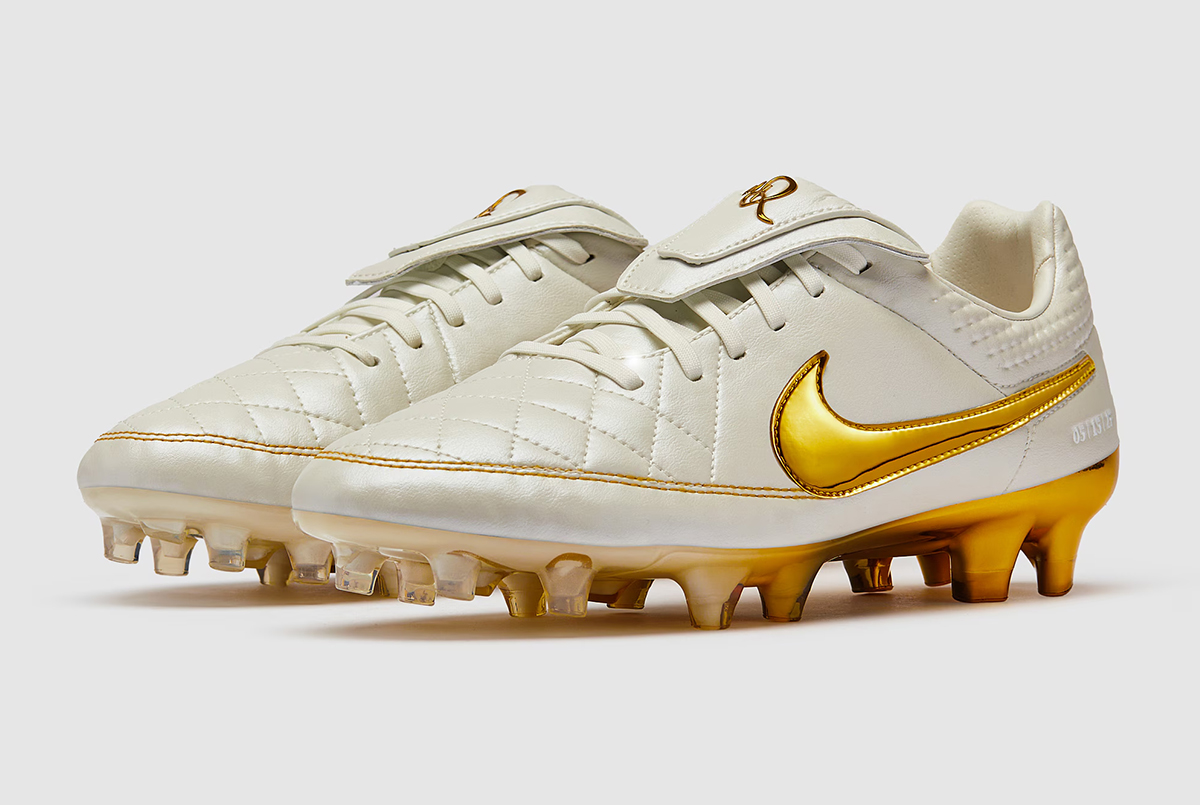 Футбольные бутсы Nike Tiempo Legend Regen SE FG IF4388-100
