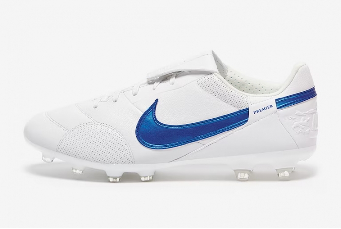 Футбольные бутсы Nike Premier III FG (КОЖА) HM0265-103