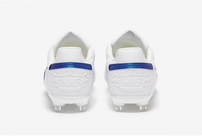 Футбольные бутсы Nike Premier III FG (КОЖА) HM0265-103