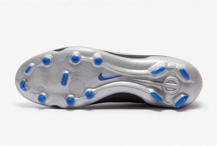 Футбольні бутси Nike Tiempo Legend X Academy MG DV4337-040