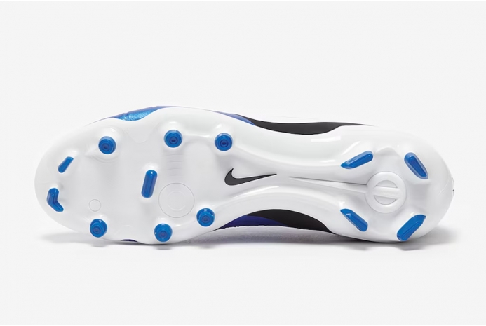 Футбольні бутси Nike Tiempo Legend X Academy MG DV4337-400