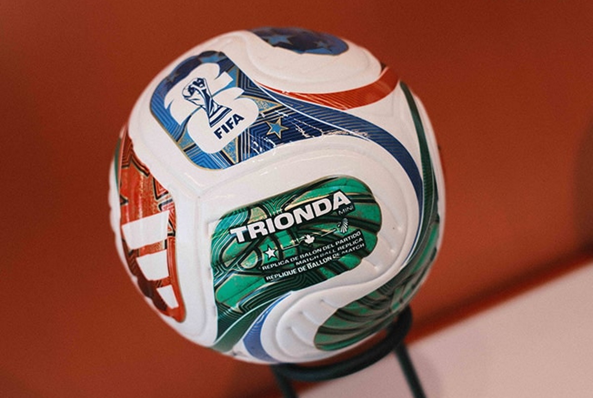 Футбольный мяч Adidas FIFA World Cup 26 Trionda OMB JD8021