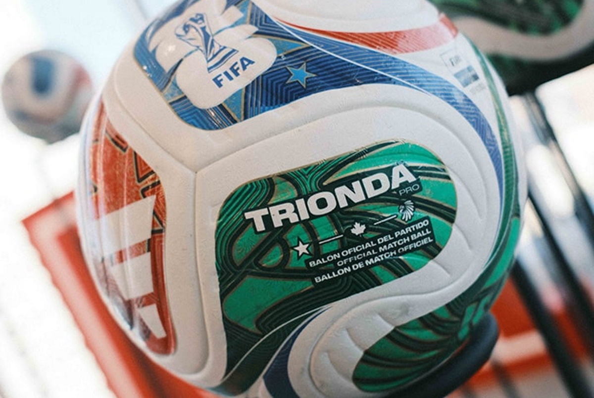 Футбольный мяч Adidas FIFA World Cup 26 Trionda OMB JD8021