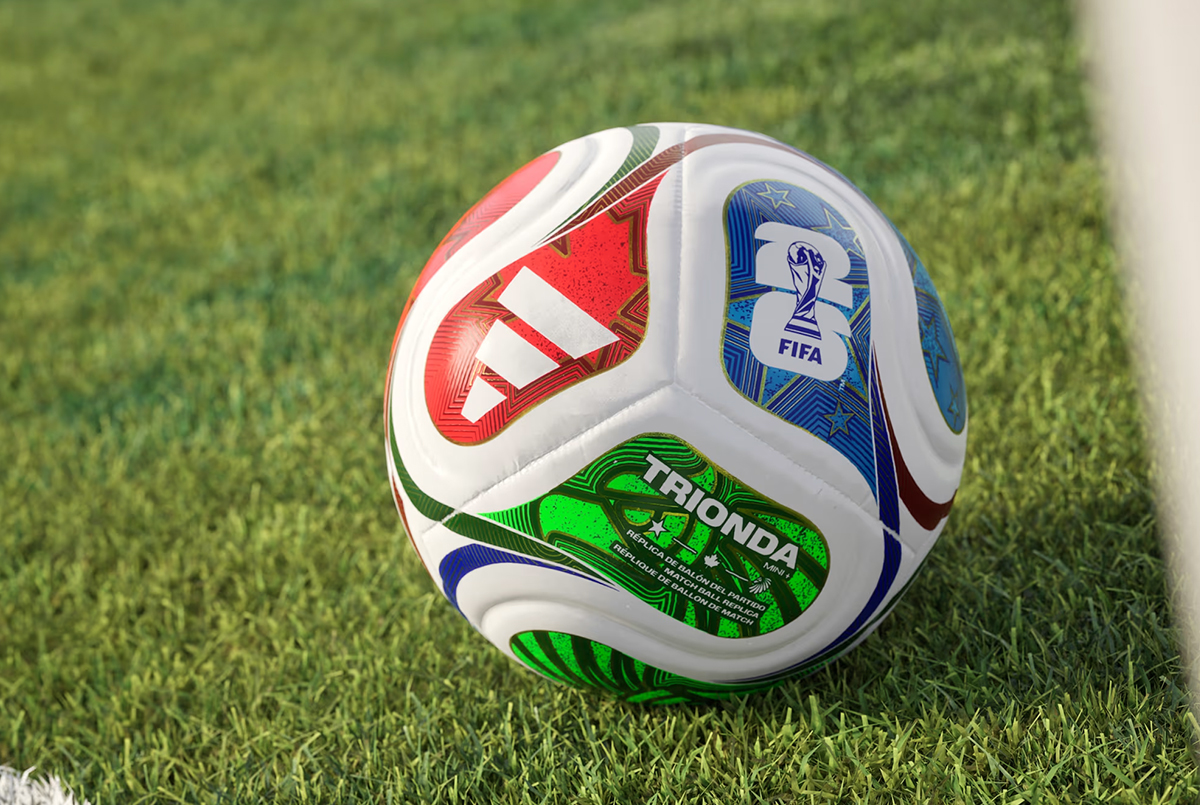 Сувенирный мяч Adidas FIFA World Cup 26 Trionda Mini+ JD8049