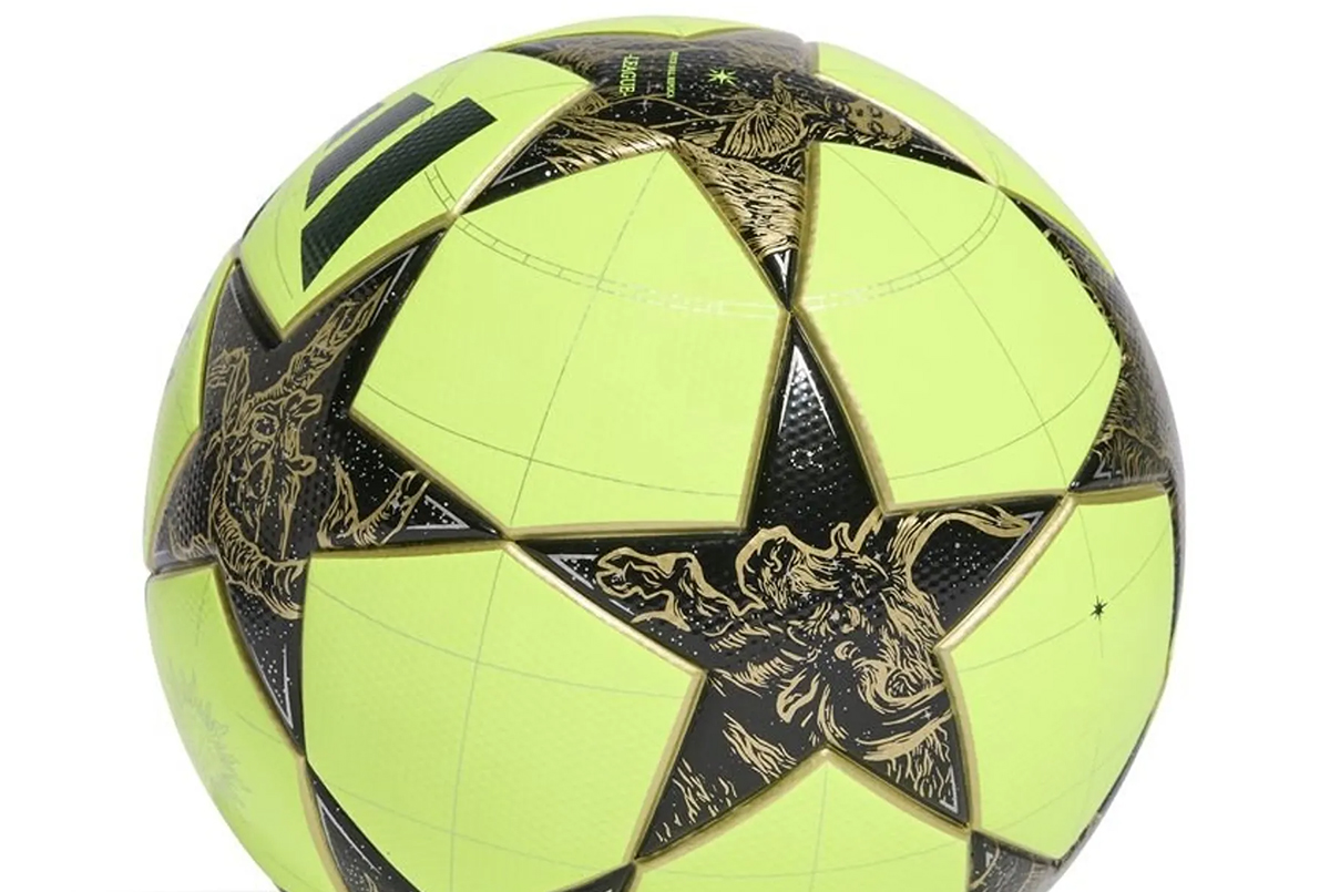 Футбольный мяч Adidas Finale 26 OMB Winter JP1545 Футбольный мяч Adidas Finale 26 OMB Winter JP1545