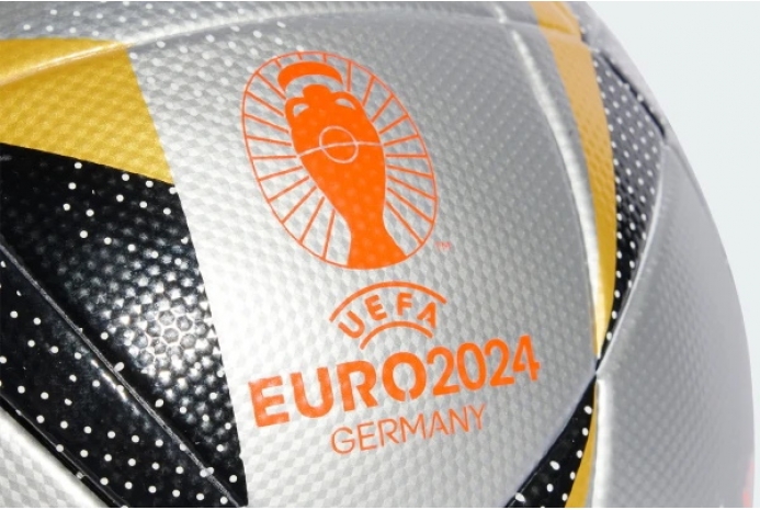 Футбольний м'яч Adidas UEFA Euro 24 Final League IX4046