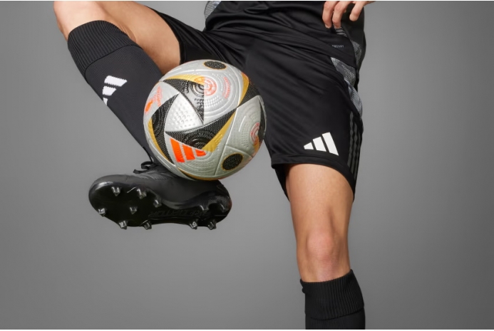 Футбольный мяч Adidas UEFA Euro 24 Final OMB IS7436
