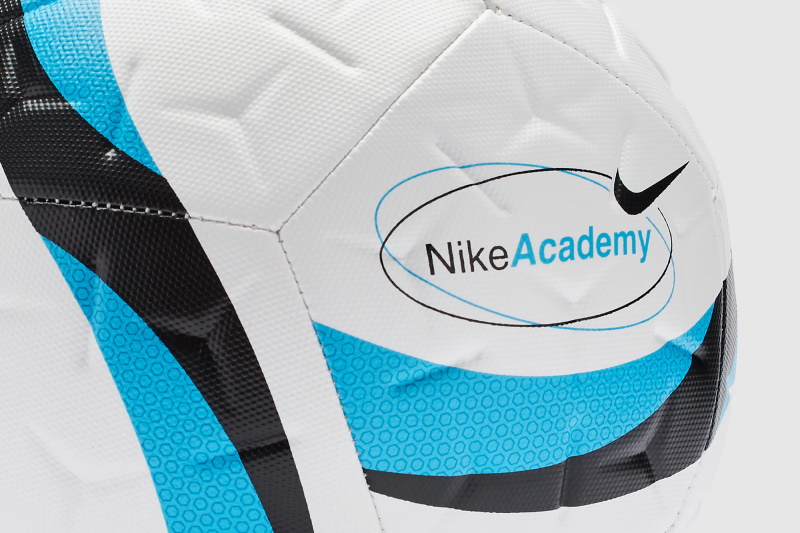 Футбольный мяч Nike Academy Team 25/26 HV4387-101