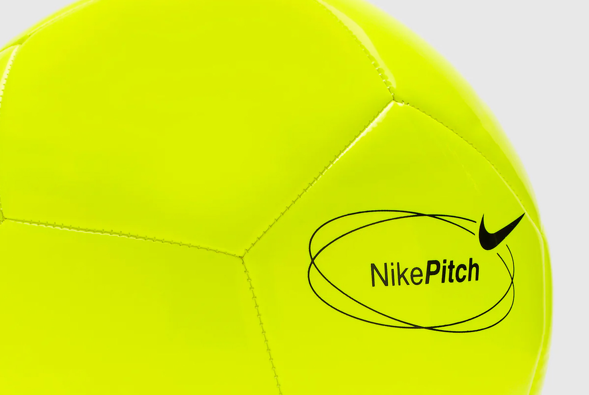 Футбольный мяч Nike Pitch Team HV6337-702