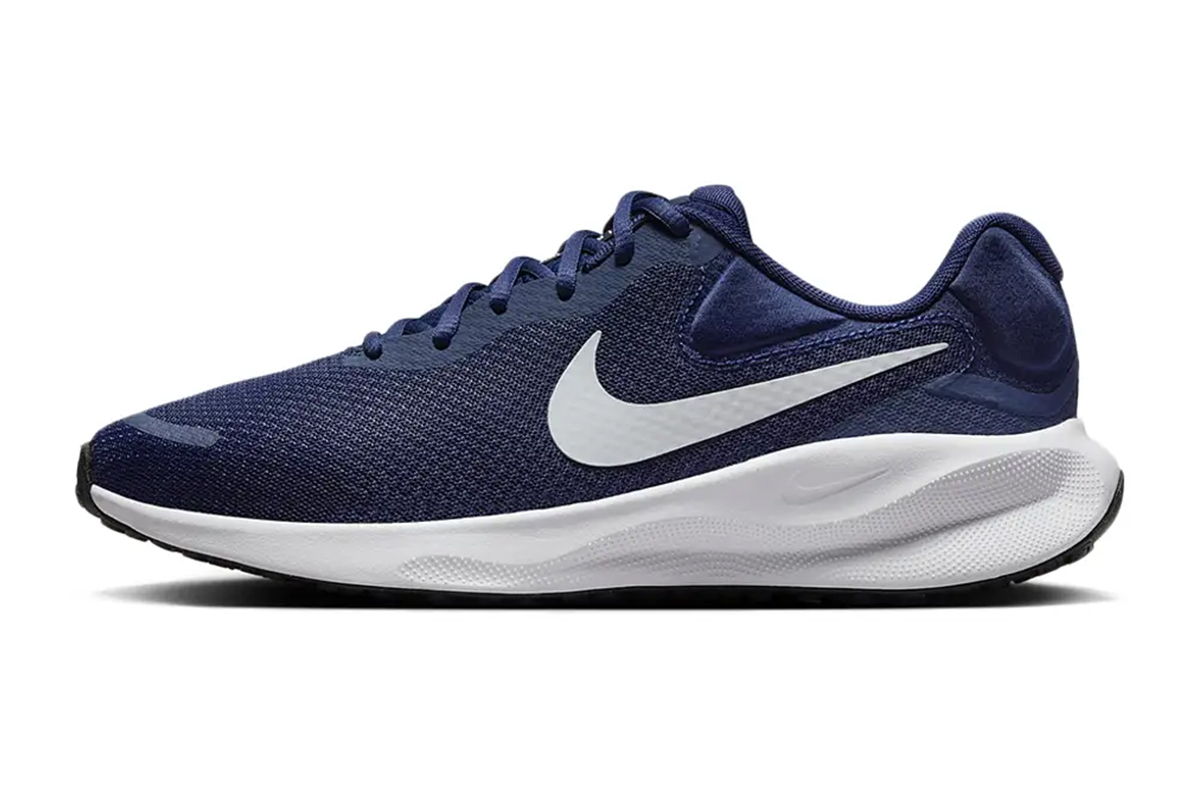 Кроссовки Nike Revolution 7 FB2207-400