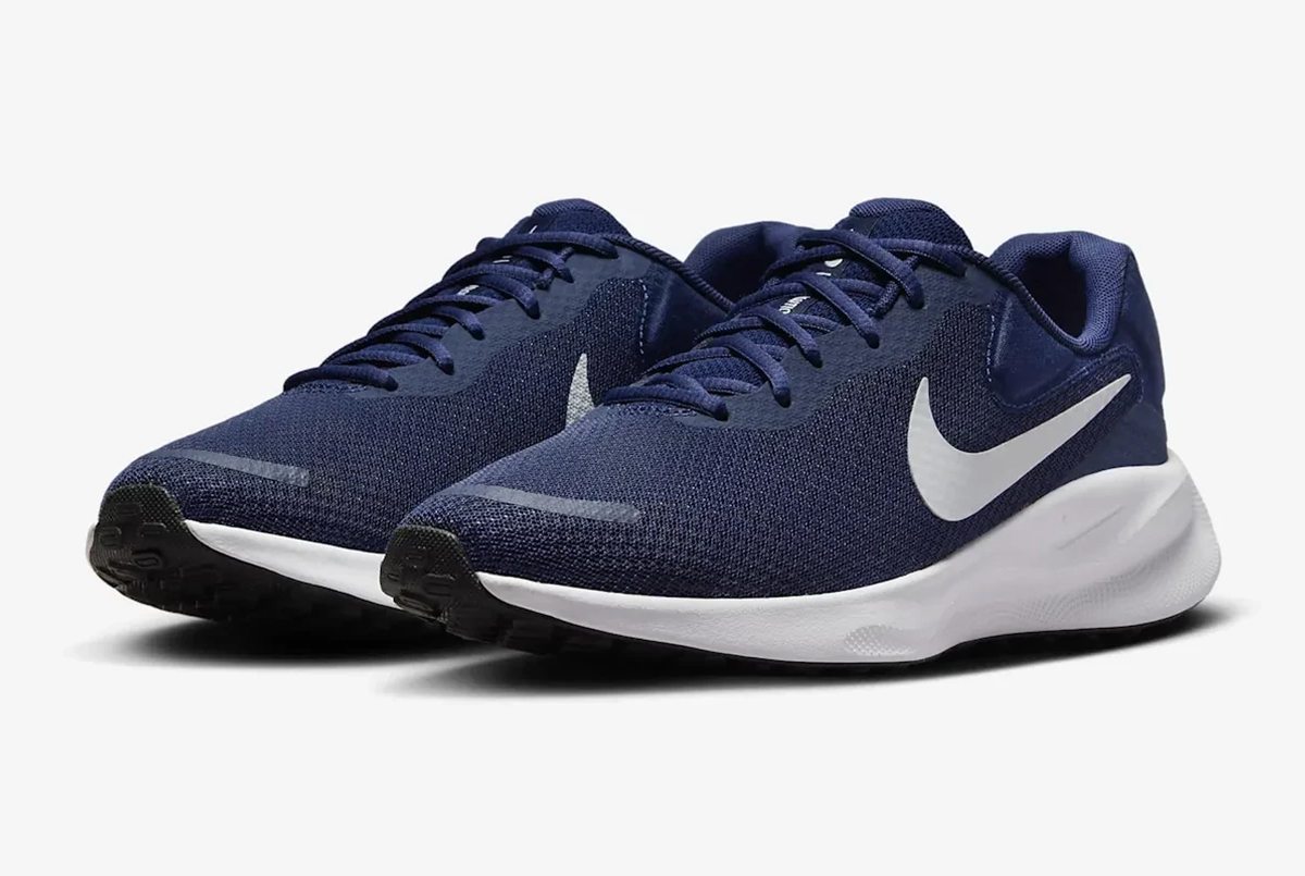 Кроссовки Nike Revolution 7 FB2207-400