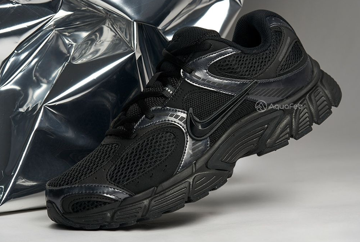Кроссовки Nike V5 RNR HJ5228-001
