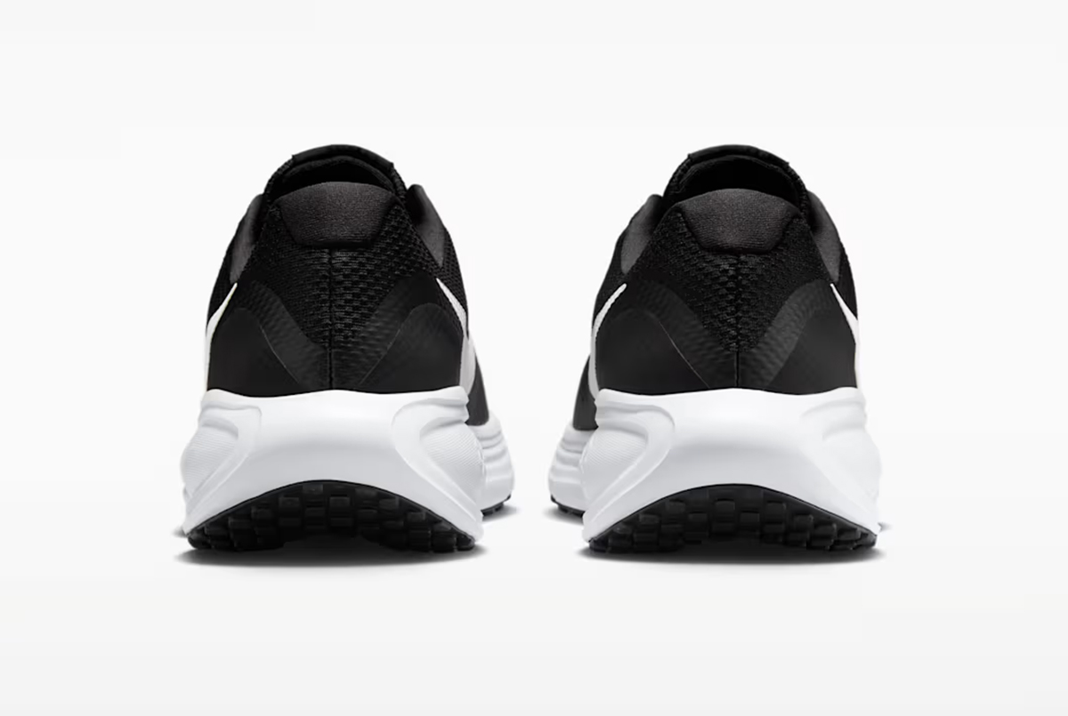 Кроссовки Nike Revolution 8 HJ9198-003