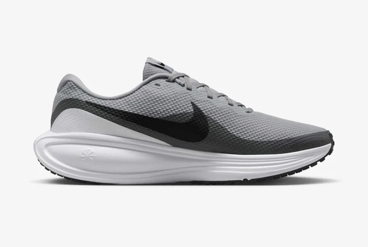 Кроссовки Nike Revolution 8 HJ9198-004