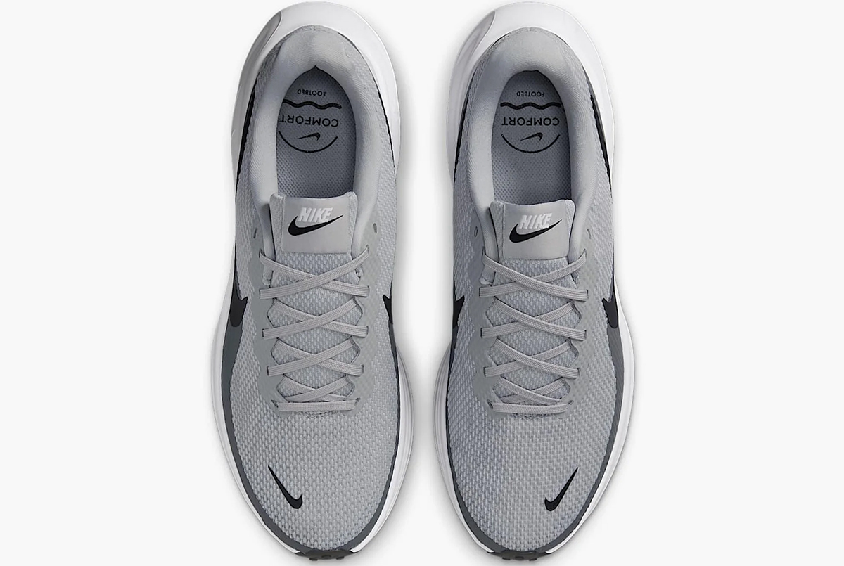 Кроссовки Nike Revolution 8 HJ9198-004