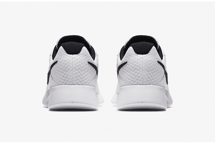 Кроссовки Nike Tanjun 812654-101