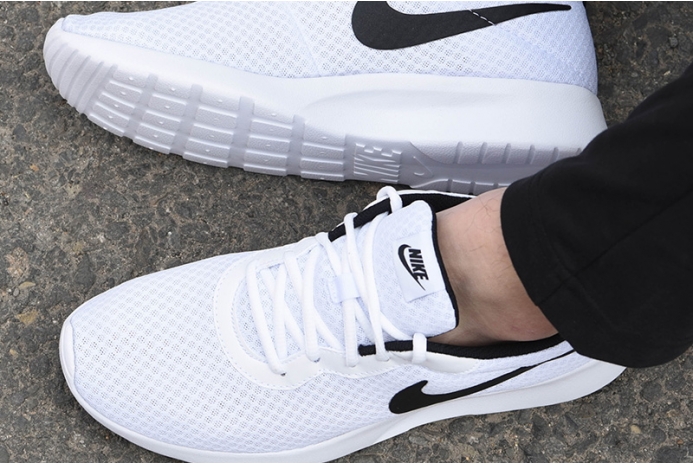 Кроссовки Nike Tanjun 812654-101
