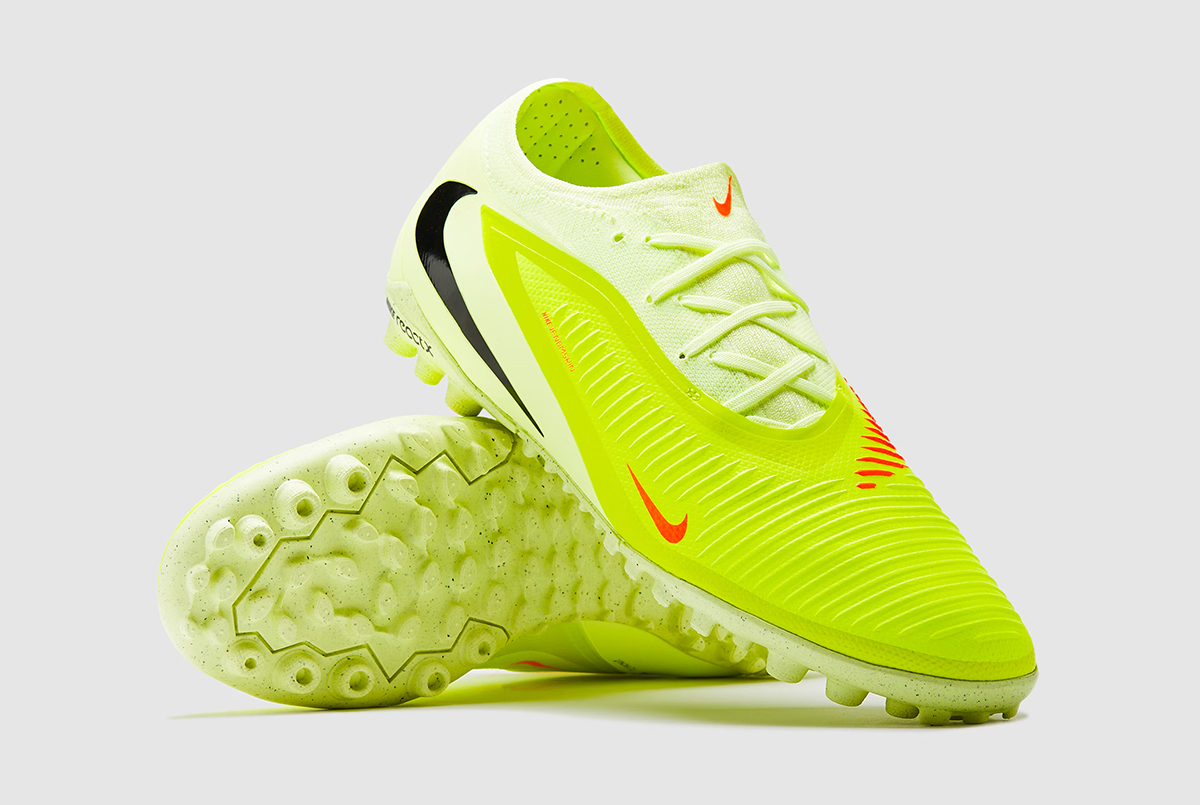 Сороконіжки Nike Phantom ReactX Pro Low TF HJ4123-800