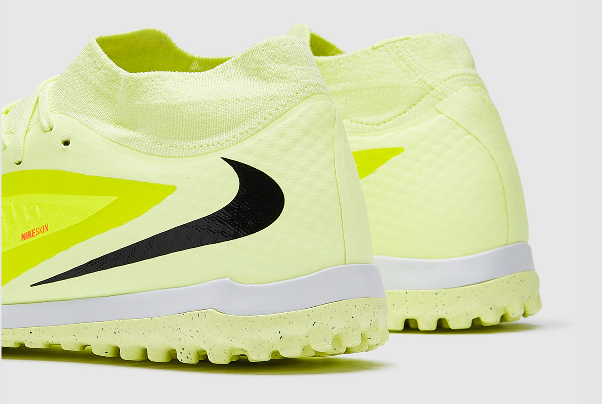 Сороконожки Nike Phantom 6 Academy High TF HQ2277-800