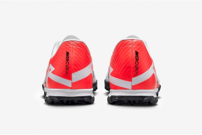 Сороконіжки Nike Air Zoom Mercurial Vapor 15 Academy TF DJ5635-600