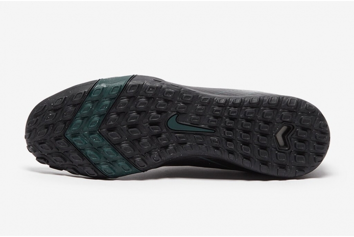 Сороконіжки Nike Air Zoom Mercurial Vapor 16 Pro TF FQ8687-002