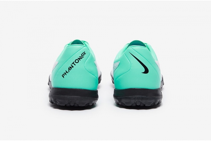 Сороконіжки Nike Phantom GX Academy TF DD9477-300