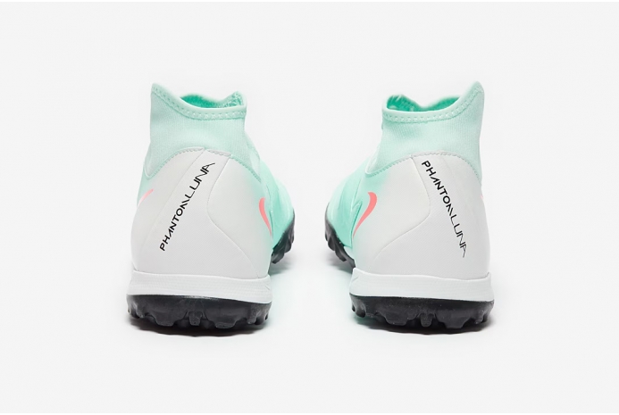 Сороконіжки Nike Phantom Luna II Academy TF FJ2566-300