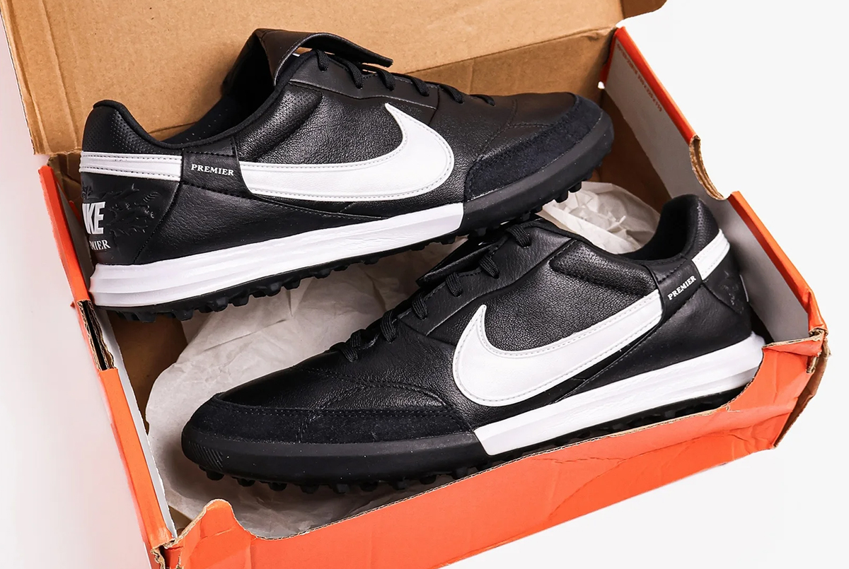 Сороконіжки Nike Premier III TF (ШКІРА) HM0283-001 купити в