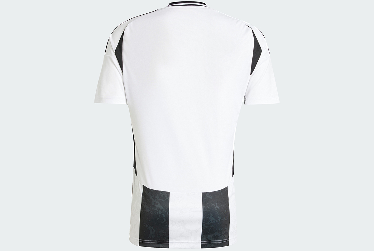 Футболка Adidas Juventus 24/25 Home IS8002