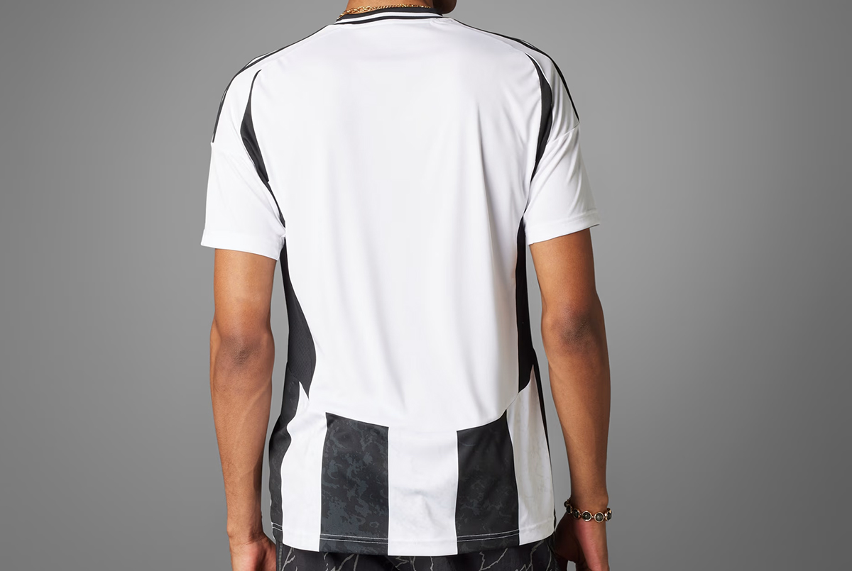Футболка Adidas Juventus 24/25 Home IS8002
