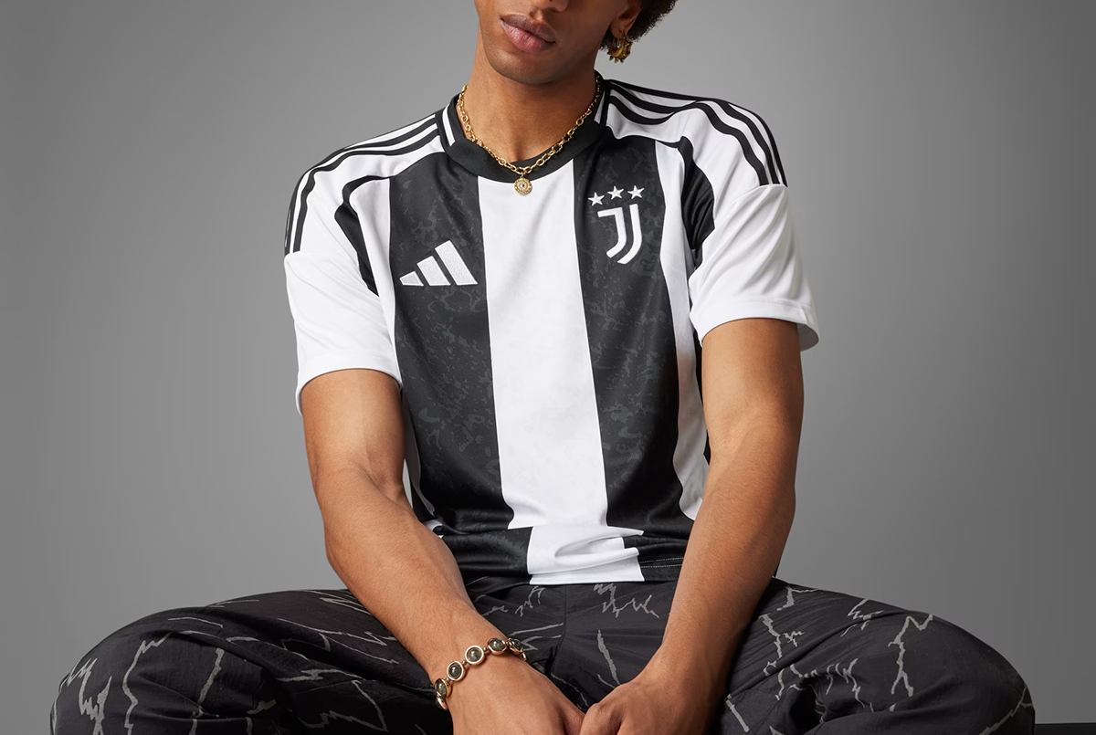 Футболка Adidas Juventus 24/25 Home IS8002
