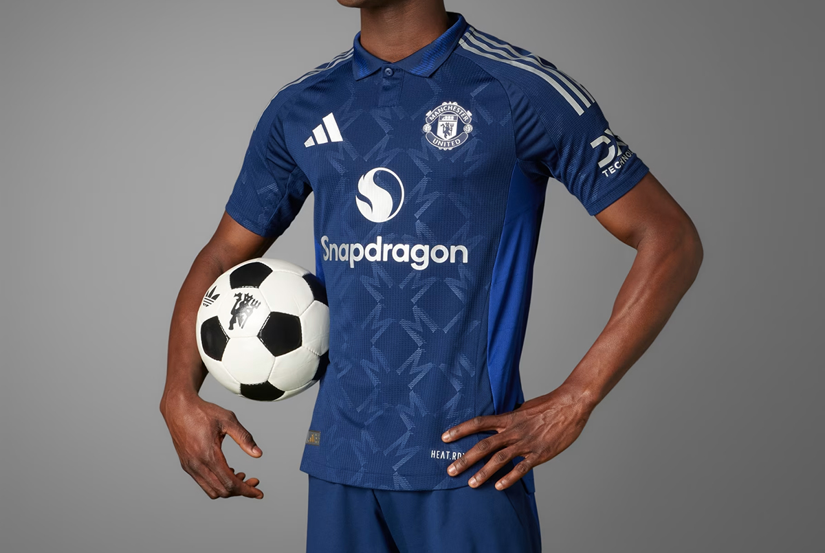 Футболка Adidas Manchester United 24/25 Away IU1390