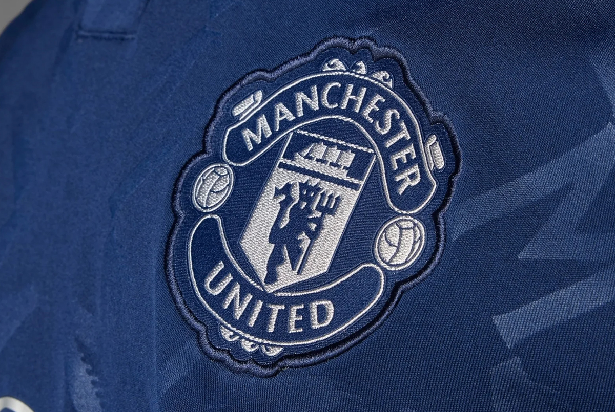 Футболка Adidas Manchester United 24/25 Away IU1390