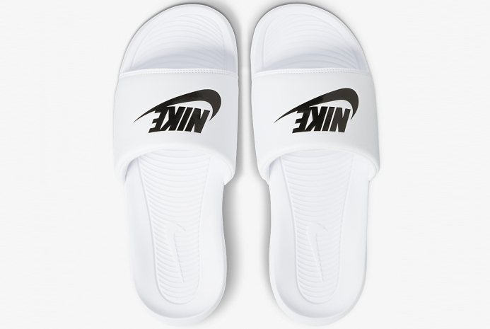 Капці Nike Victori One Slide CN9675-100