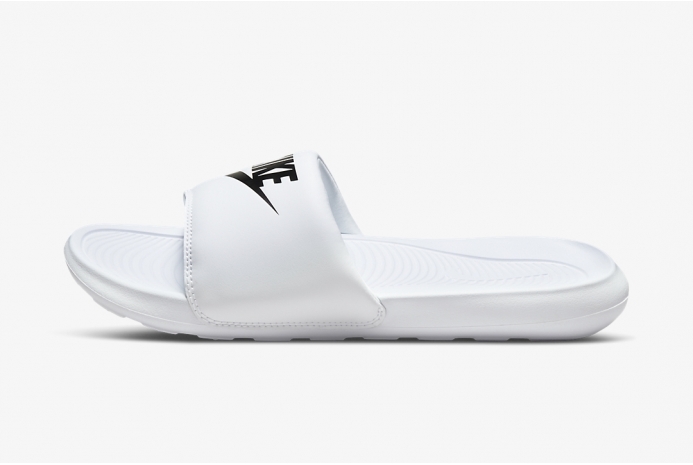 Капці Nike Victori One Slide CN9675-100