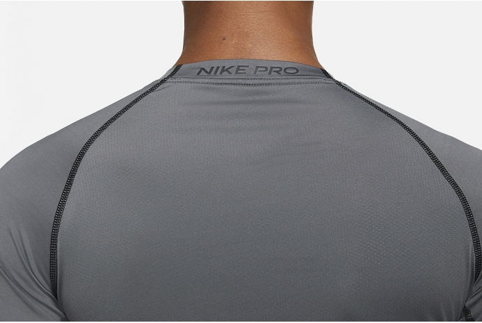 Термобелье Nike Pro Dri-FIT Tight Top LS DD1990-068