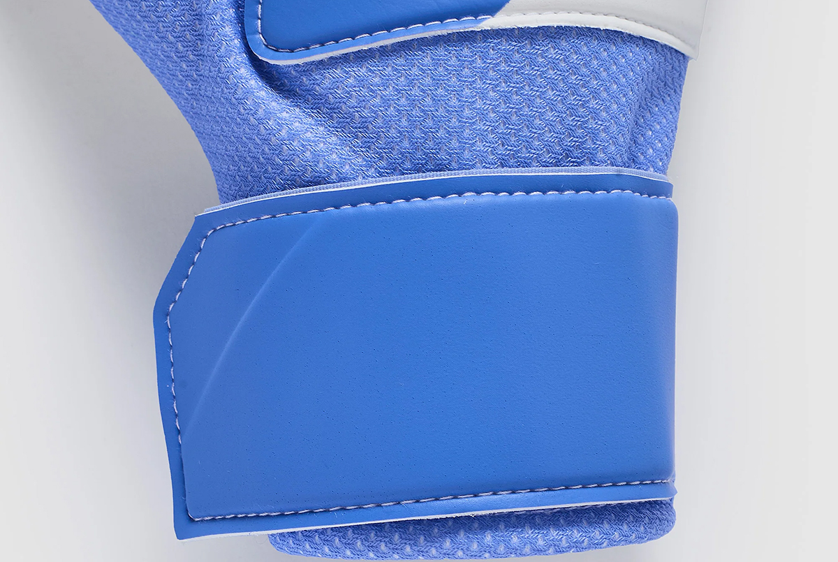 Детские вратарские перчатки Nike GK JR Match HQ0258-494