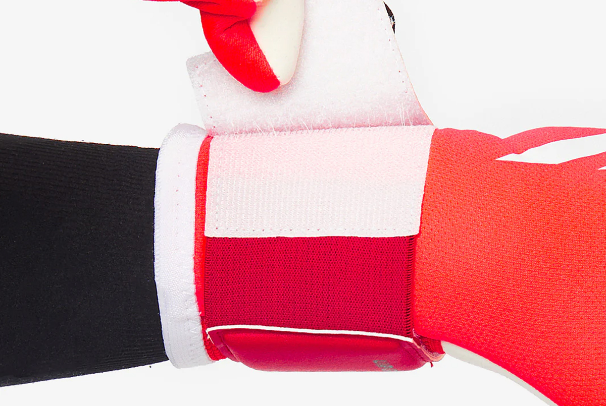 Вратарские перчатки Adidas Predator League GK JH3819